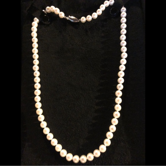Jewelry - Akoya Pearl Necklace, 6.5 mm, 20 inch single strand, 14kt white gold clasp